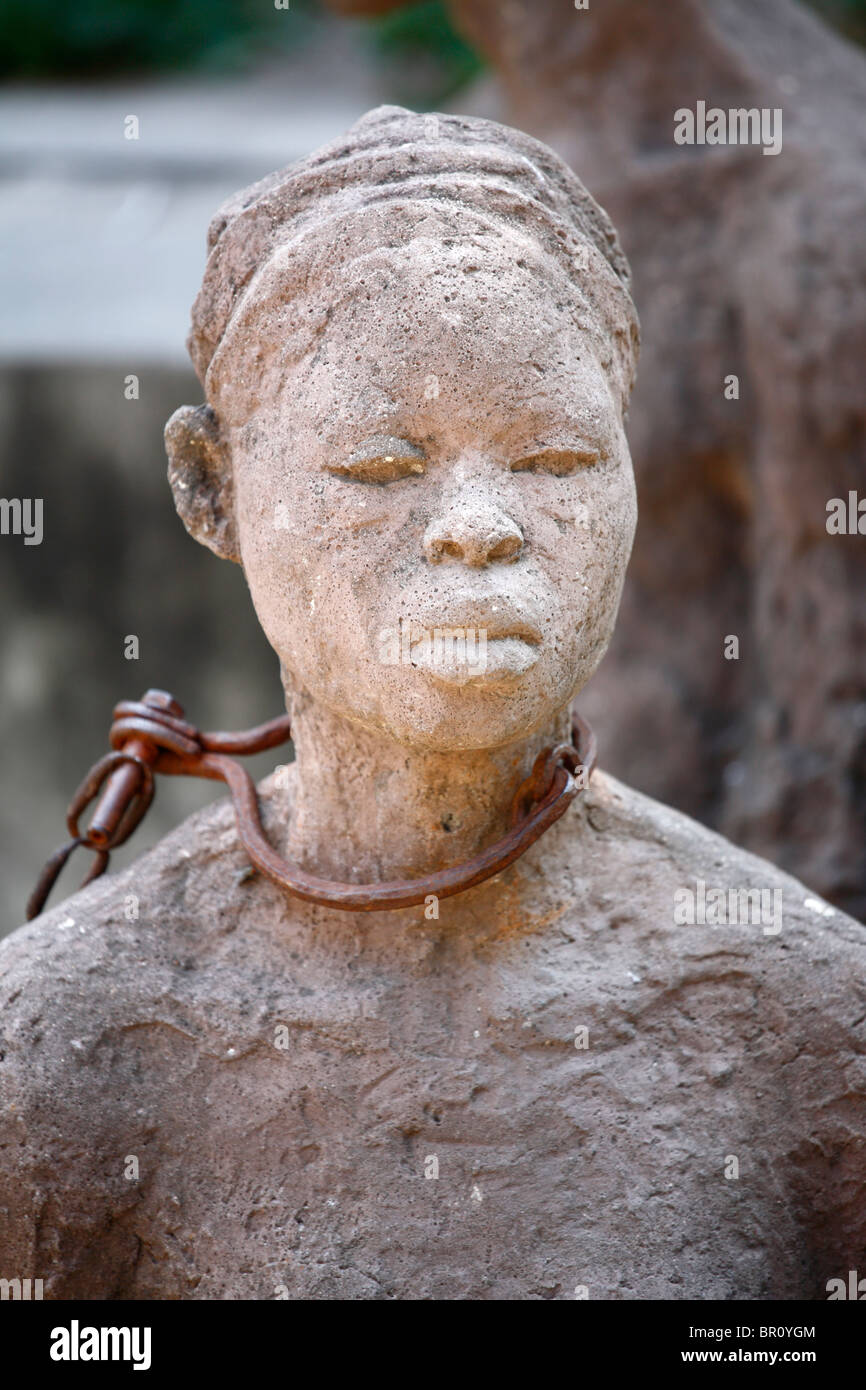 La memoria per il monumento di schiavi al mercato di schiavi, Stone Town Zanzibar Foto Stock