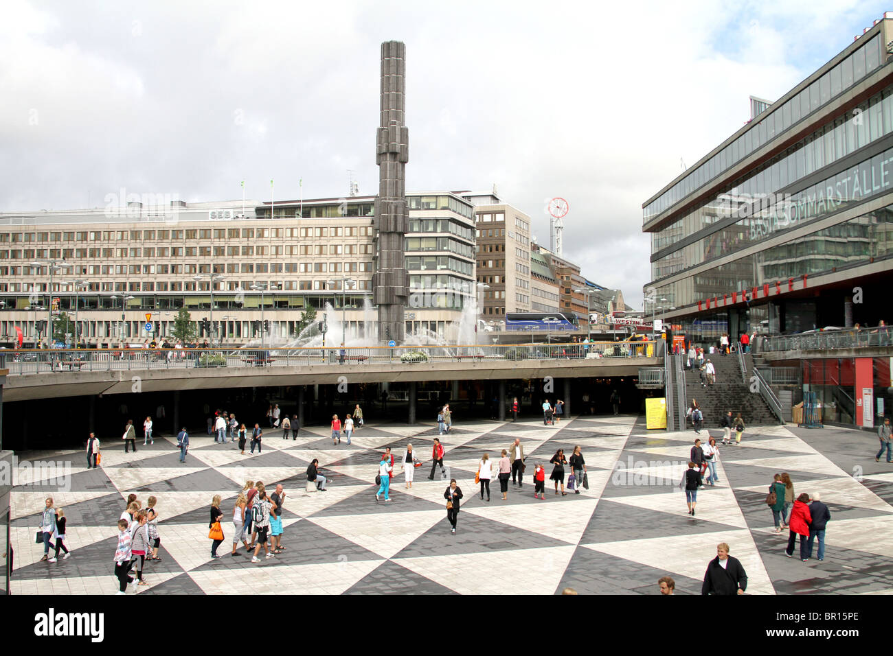 Sergels Torg o piazza a Stoccolma, Svezia Foto Stock