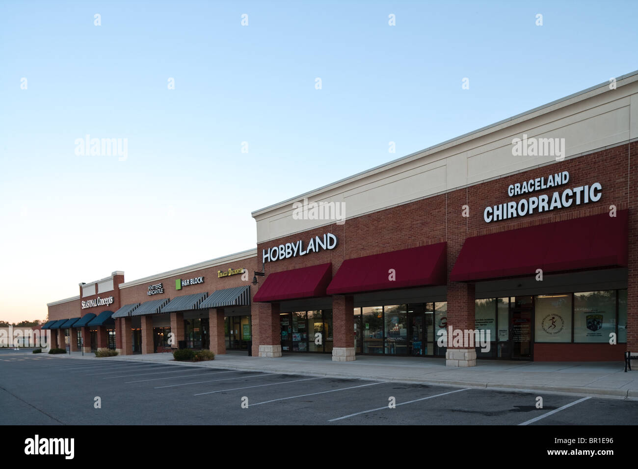 Vari negozi a Graceland centro commerciale ubicato in Columbus Ohio Foto Stock