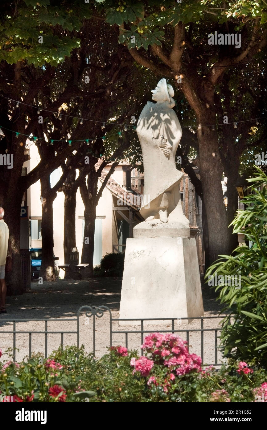 Statua di "Cyrano de Bergerac nel vecchio quartiere, Bergerac,Dordogne, Francia Foto Stock