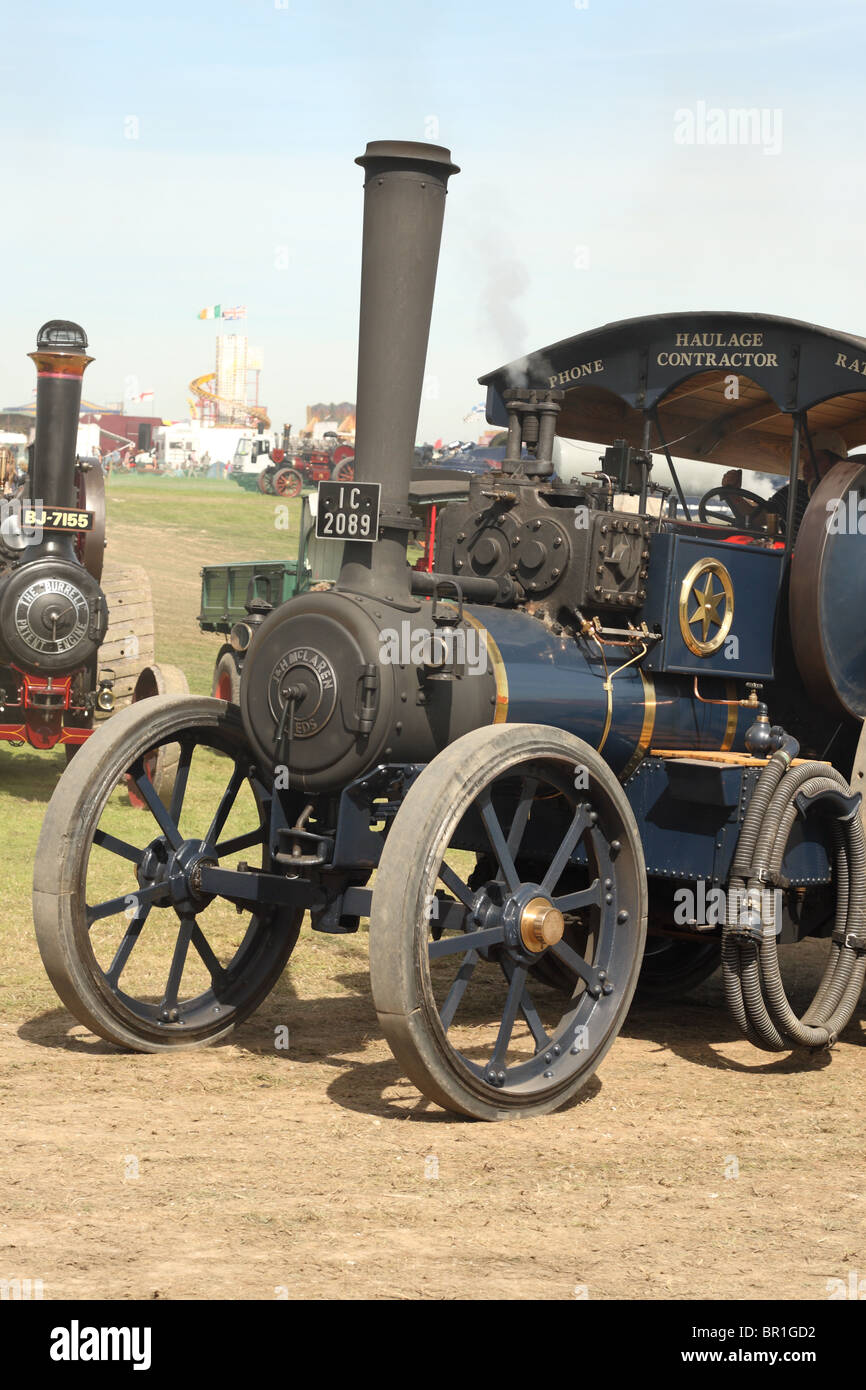 Con trazione a vapore il motore dei motori alla grande Dorset Fiera a vapore a Blandford Forum Dorset Foto Stock