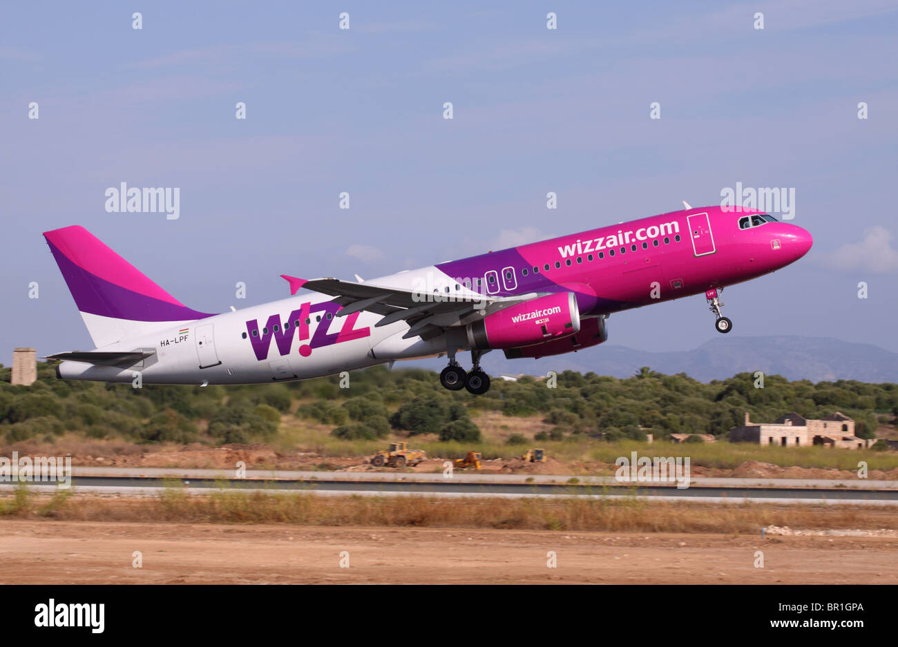Wizzair Airbus A320 in partenza dall'aeroporto di Palma di Maiorca, Spagna Foto Stock