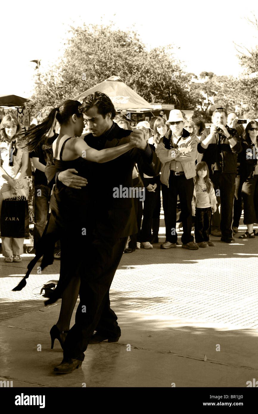 Tango Argentino ballerini sulla strada Foto Stock