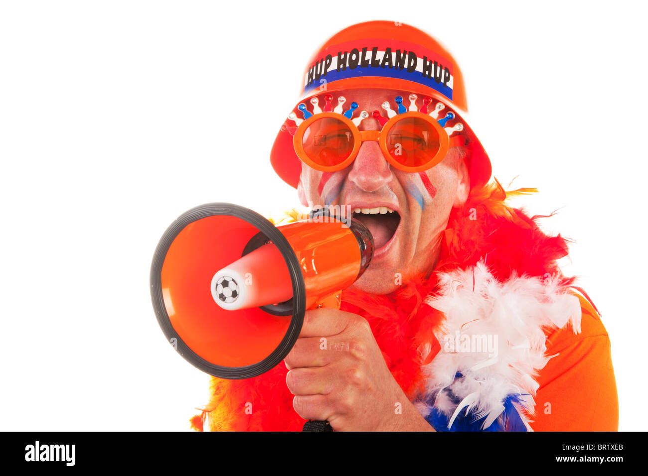 Uomo olandese come sostenitore di calcio con megafono Foto Stock