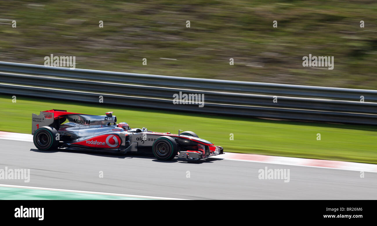 Jenson Button comanda la Vodafone McLaren Mercedes auto di Formula Uno al belga di Formula 1 Grand Prix in Spa, durante le qualifiche Foto Stock
