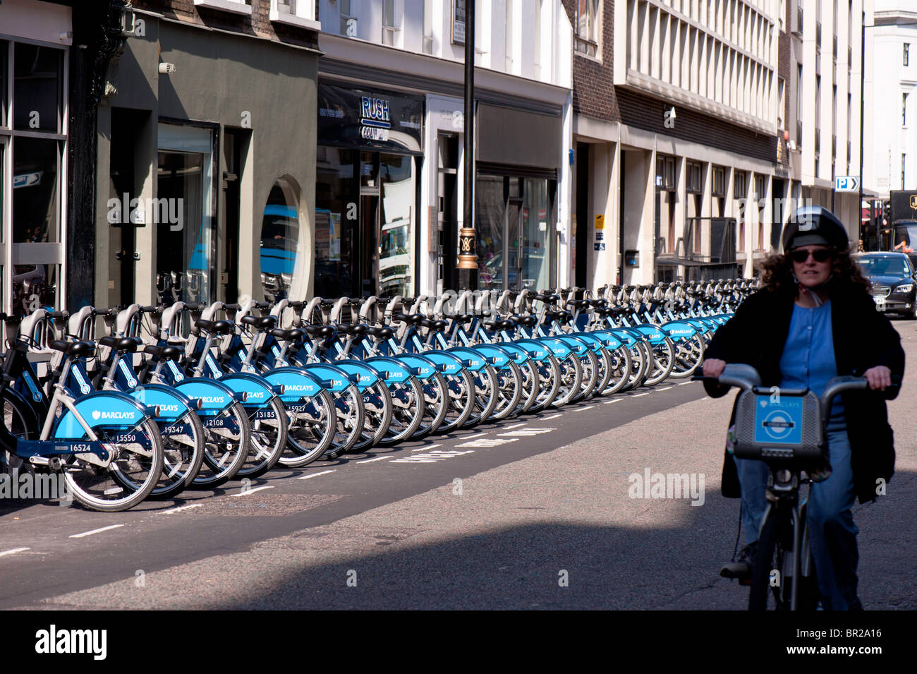 Barclays Cycle Hire schema di progetto, Wells Street, W1, London, Regno Unito Foto Stock