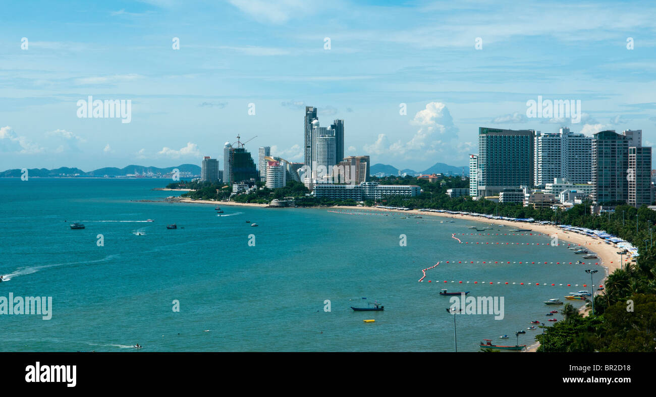 Ampia vista della spiaggia di Pattaya, Thailandia Foto Stock