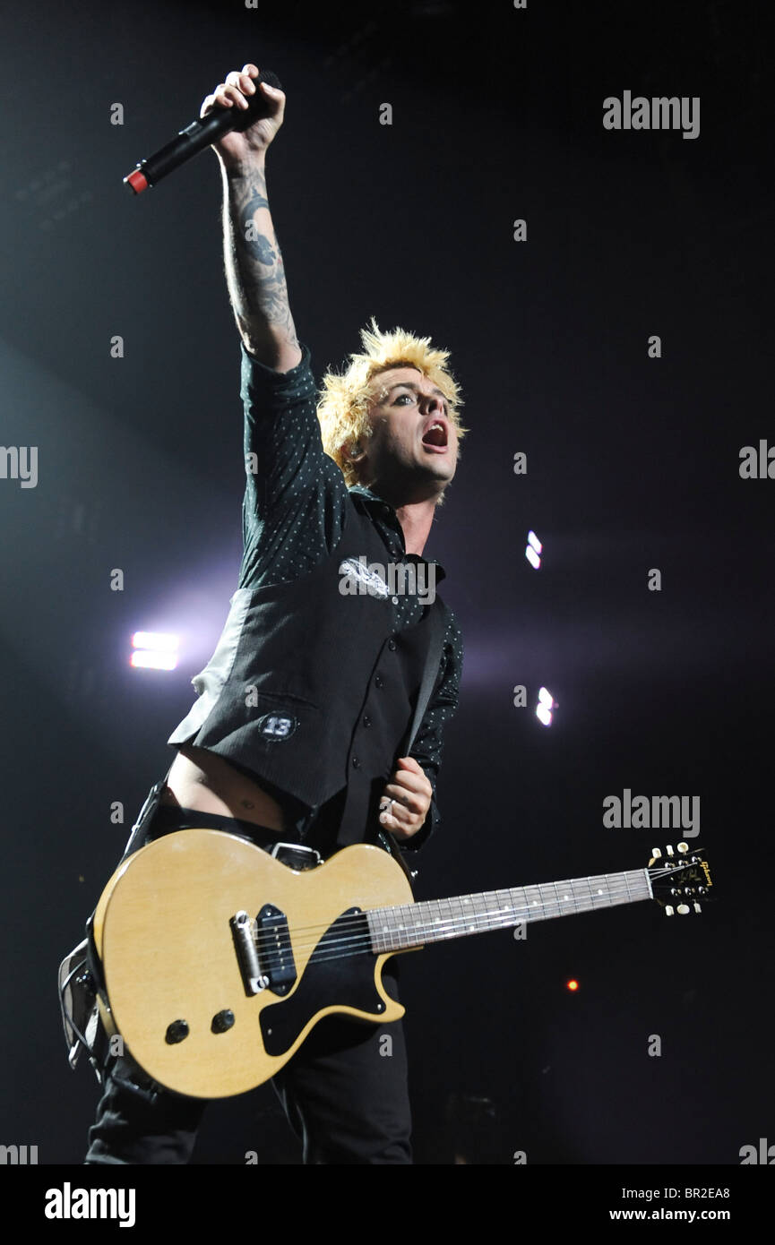 Billie Joe Armstrong da 'Giornata verde' esegue al 02, Londra, 23 ottobre 2009. Foto Stock