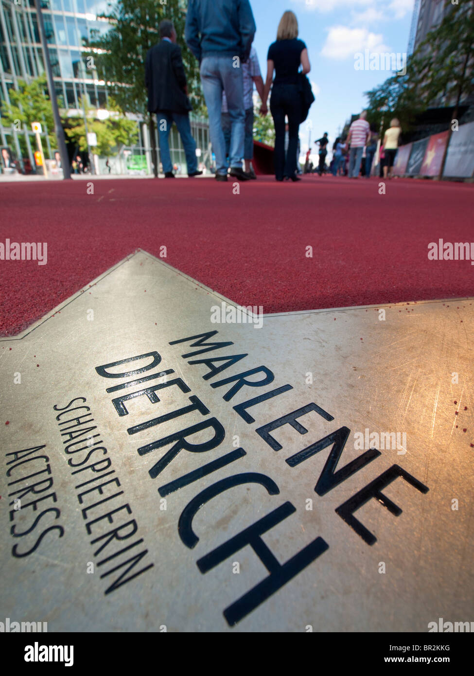 Nuovo Boulevard der Stelle una speciale boulevard omaggio alle stelle del cinema a Potsdamer Platz di Berlino ha aperto il 10 settembre 2010 Foto Stock