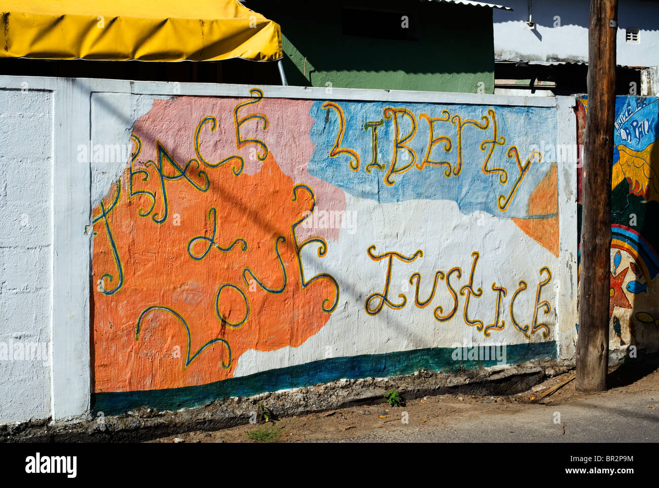 Pittura murale, "Peace & Love' 'Libertà giustizia' Tamarin, Mauritius Foto Stock