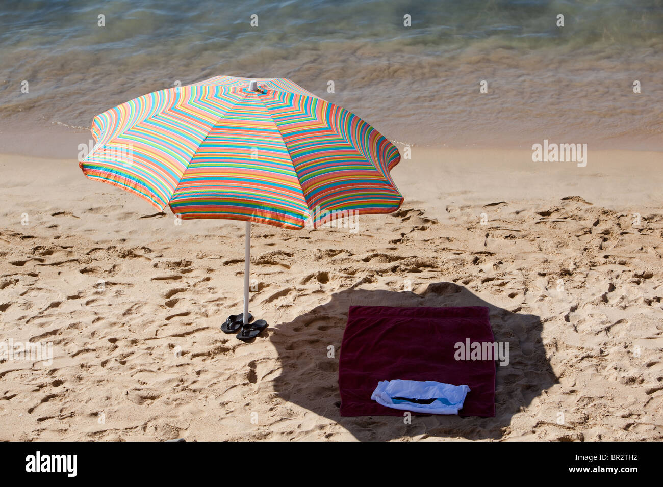Ombrellone sulla spiaggia a Ajaccio Corsica Foto Stock