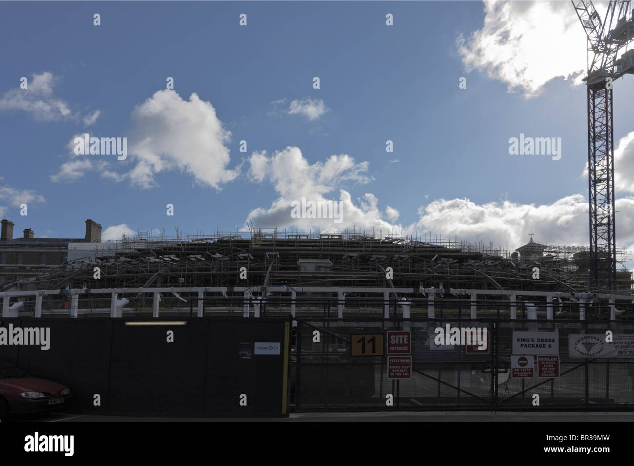 Vista da Pancras Road è la riqualificazione di Kings Cross Station, quando completa 500.000 piedi quadrati di spazio di vendita. Foto Stock