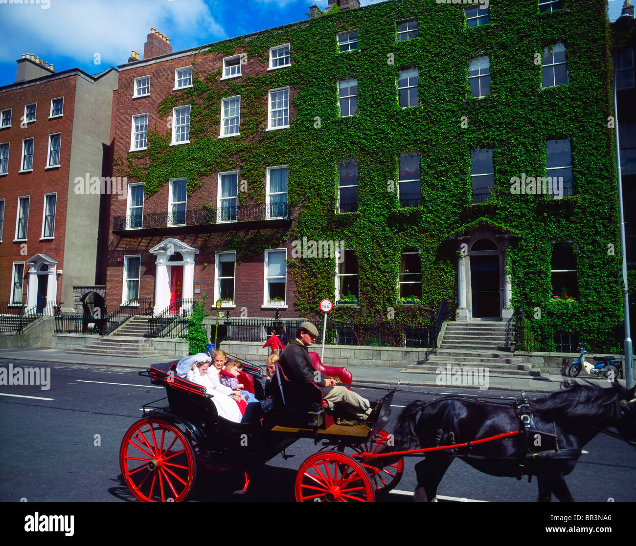Dublino, Co Dublin, Irlanda, edifici in stile georgiano a 16 e 17 St. Stephen's Green Foto Stock