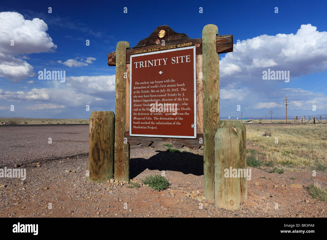 Un marcatore storico in Nuovo Messico per la trinità sito, il sito del mondo la prima bomba atomica esplosione nel 1945. Foto Stock