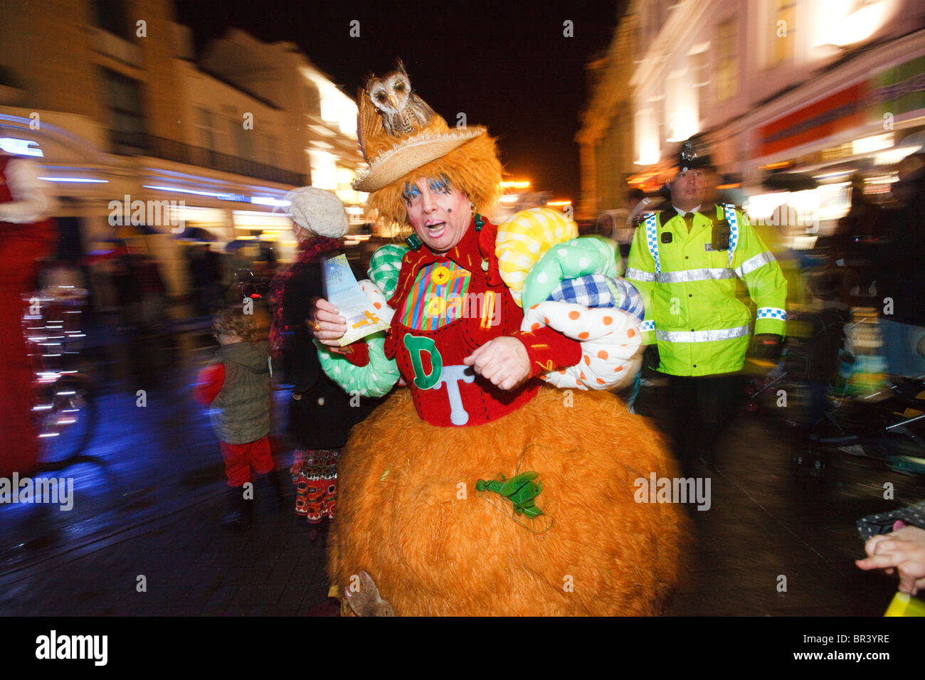 Widow Twankey a Natale, Carnevale di Cheltenham, Gloucestershire Foto Stock