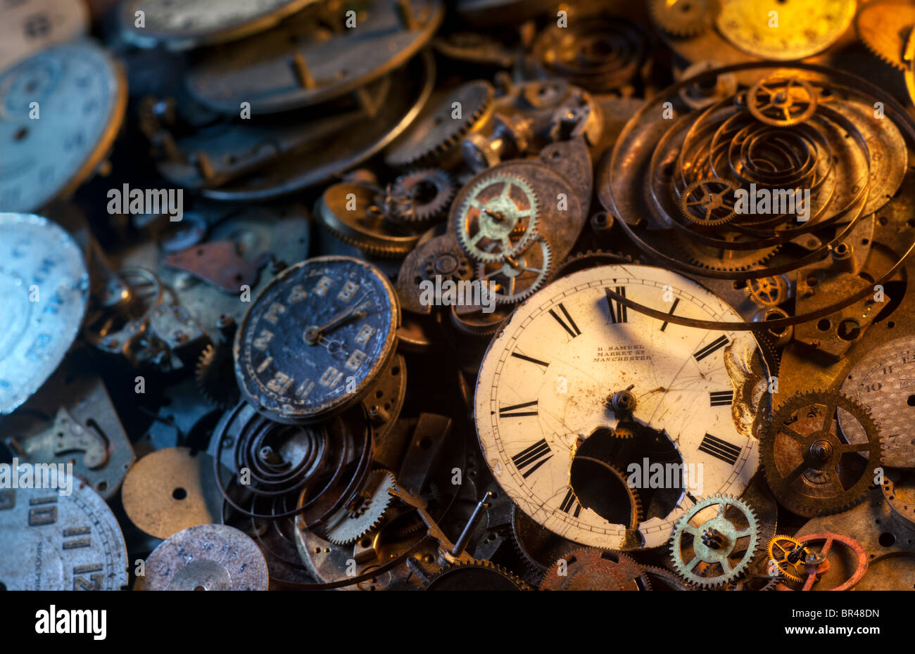 Orologi Rotti Immagini e Fotos Stock - Alamy