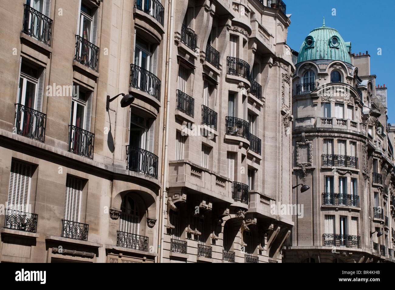 Blocchi di appartamenti in Rue Raynouard, sedicesimo arrondissement, Parigi, Francia Foto Stock