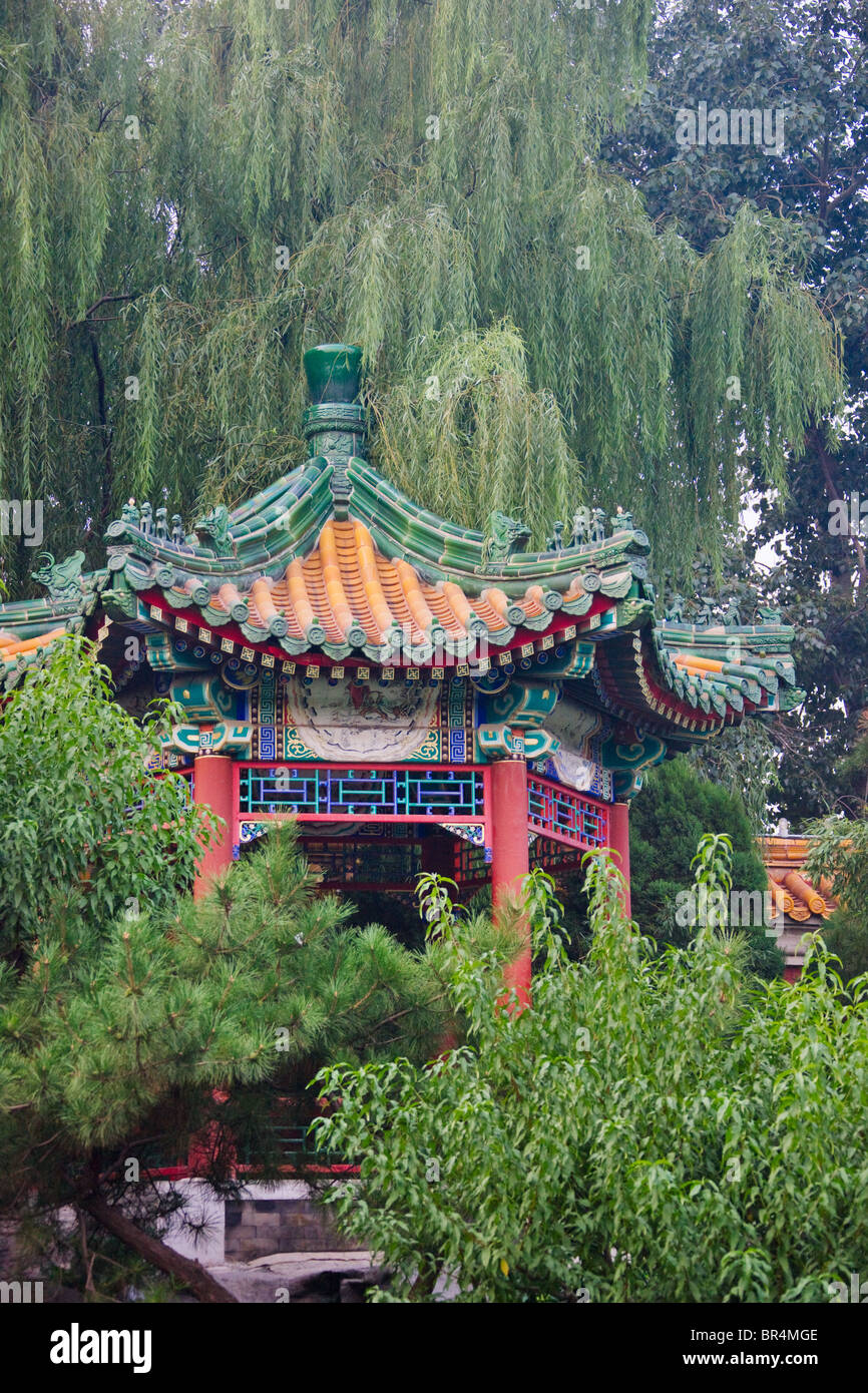 Pavilion nel parco, Pechino, Cina Foto Stock