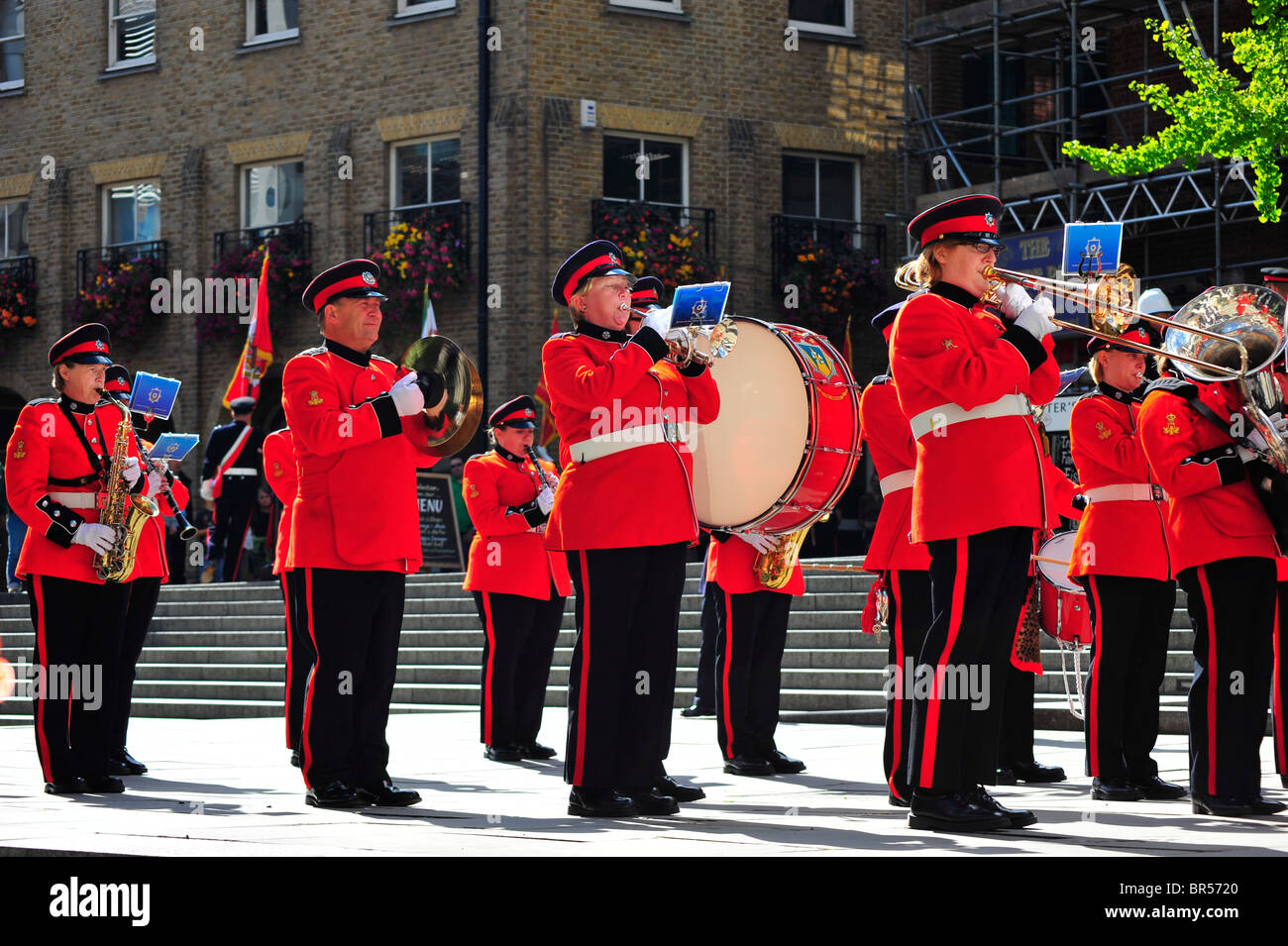 Vigili del Fuoco Marching Band a Londra, Inghilterra Foto Stock