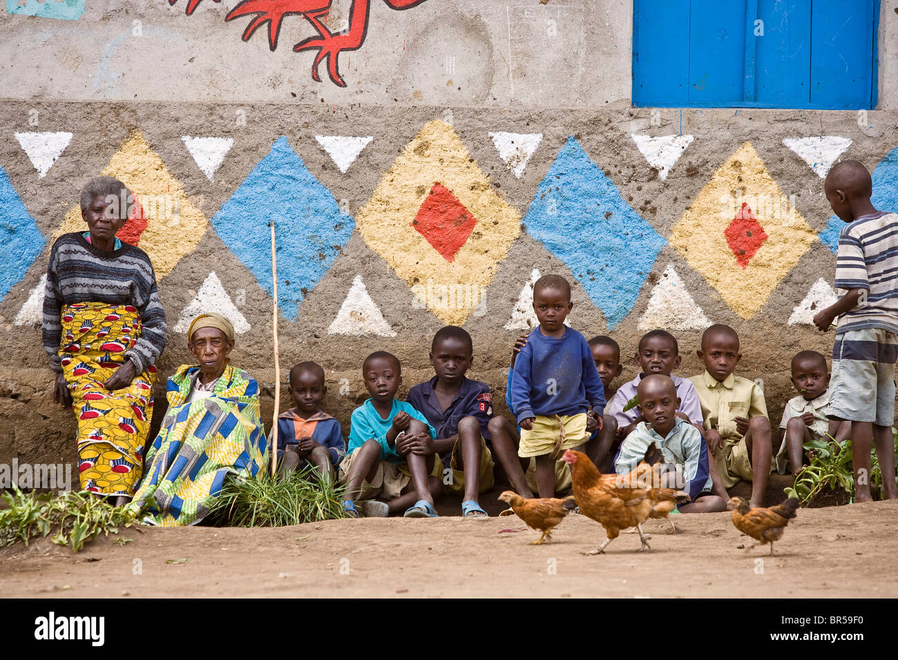 Gli abitanti di un villaggio nel genocidio ruandese di reversibilità, villaggio di Rugerero. Foto Stock