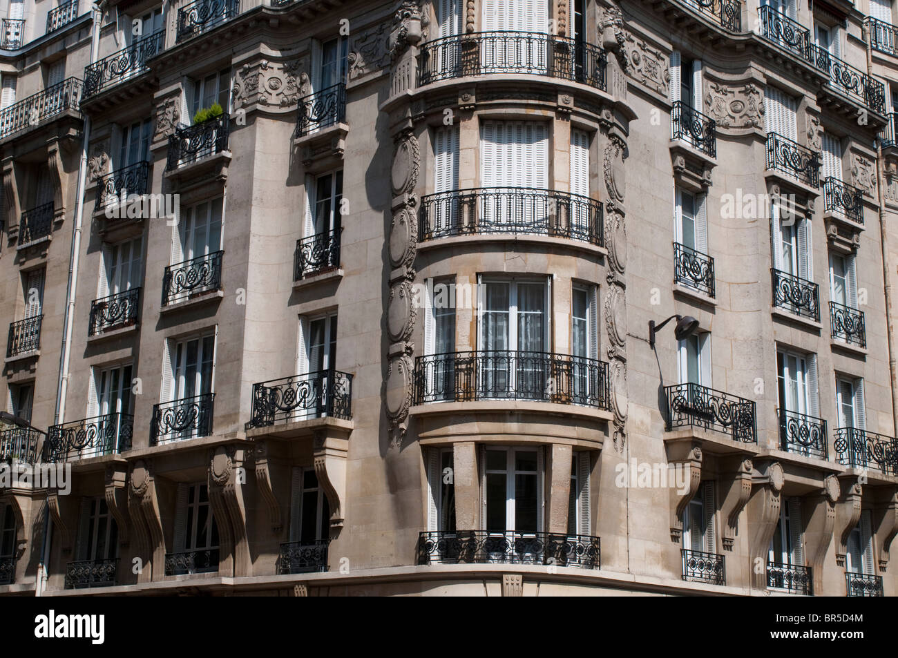 Blocchi di appartamenti in Rue Raynouard, sedicesimo arrondissement, Parigi, Francia Foto Stock