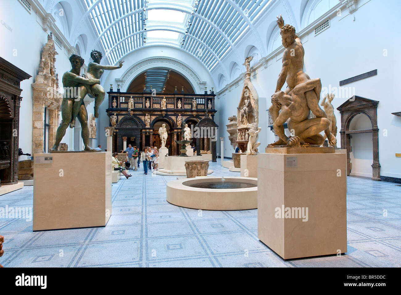 The Victoria and Albert Museum, London - statues of Zephyr and Apollo by  Pietro Francavilla 2 Stock Photo - Alamy