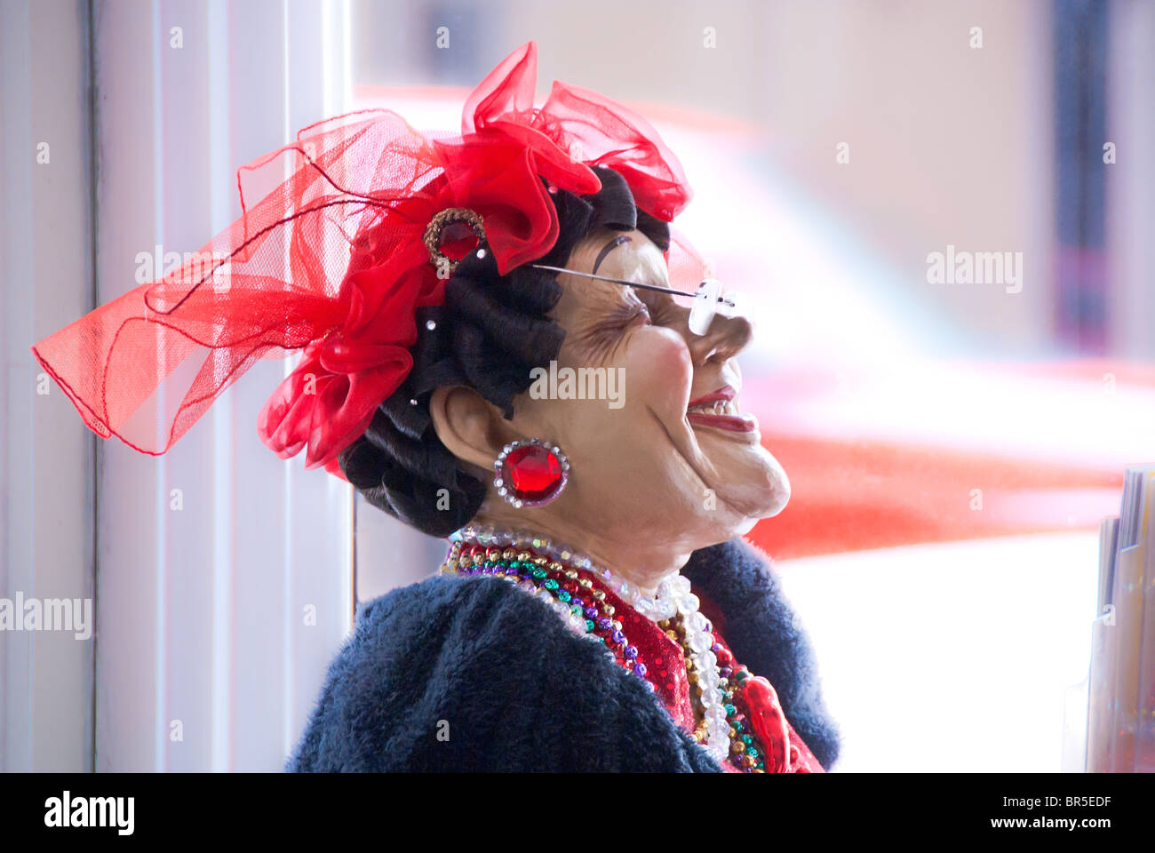 Vita-dimensioni figura in 'Downtowner su Dauphin' Cafe in Mobile, Alabama, STATI UNITI D'AMERICA Foto Stock