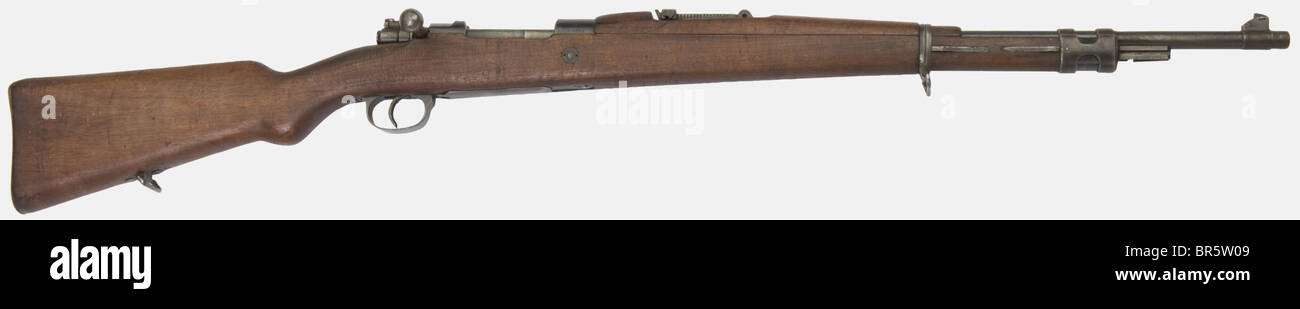 Un modello di fucile Mauser greco 30, calibro 7,92 x 57, numero h3815, eccetto il numero di bullone 8138. Prodotto in Belgio da 'Fabrique nationale d'armes de guerre Herstal Belgium'. Nessuna imbragatura o asta di pulizia, piastra natica sgravata, stemma greco stampigliato sulla parte superiore del ricevitore. Originale bluing. Storico, storico, 1930s, 20th secolo, pistola, armi, arma da fuoco, arma da fuoco, armi da fuoco, armi da fuoco, armi, arma, braccio, dispositivo di combattimento, oggetto, oggetti, alambicchi, clippings, cut-out, cut-out, militare, milaria, pezzo di attrezzatura, Foto Stock