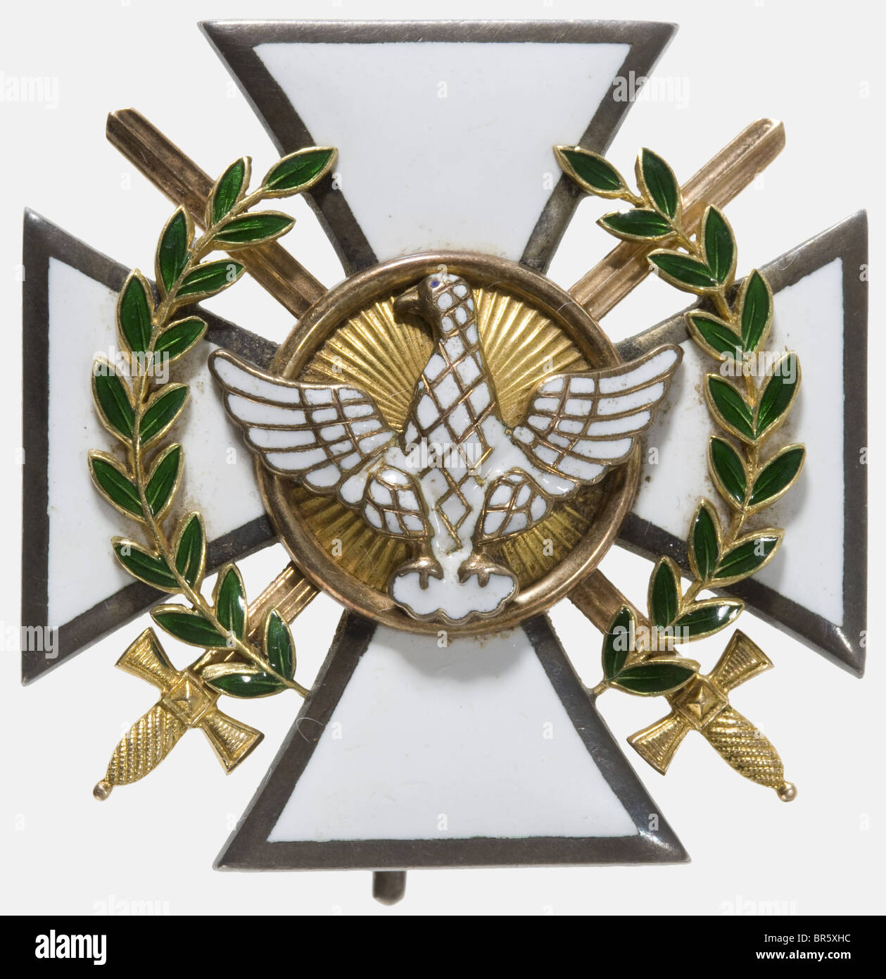 Wilhelm-Ernst War Cross 1915 - 1918, Saxe-Weimar Argento, oro o dorato in luoghi, smaltati. Un perno verticale sul retro, inciso con '1915', l'anno in cui è stato stabilito l'ordine (OEK 2417). Il 10 giugno 1915, il Granduca Wilhelm Ernst fondò la Croce di guerra per i soggetti del Granducato di Sassonia-Weimar per commemorare le loro opere nella Prima guerra mondiale. Un prerequisito è stato il precedente premio della Croce di ferro di prima classe 1914. Storico, storico, 1910s, 20th secolo, medaglia, decorazione, medaglie, decorazioni, distintivo di onore, distintivo di onore, distintivi, Foto Stock