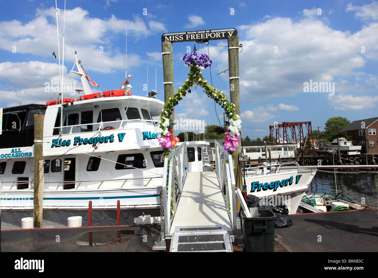 Charter Barche da pesca sul canale Woodcleft sul miglio nautico Freeport Long Island NY Foto Stock