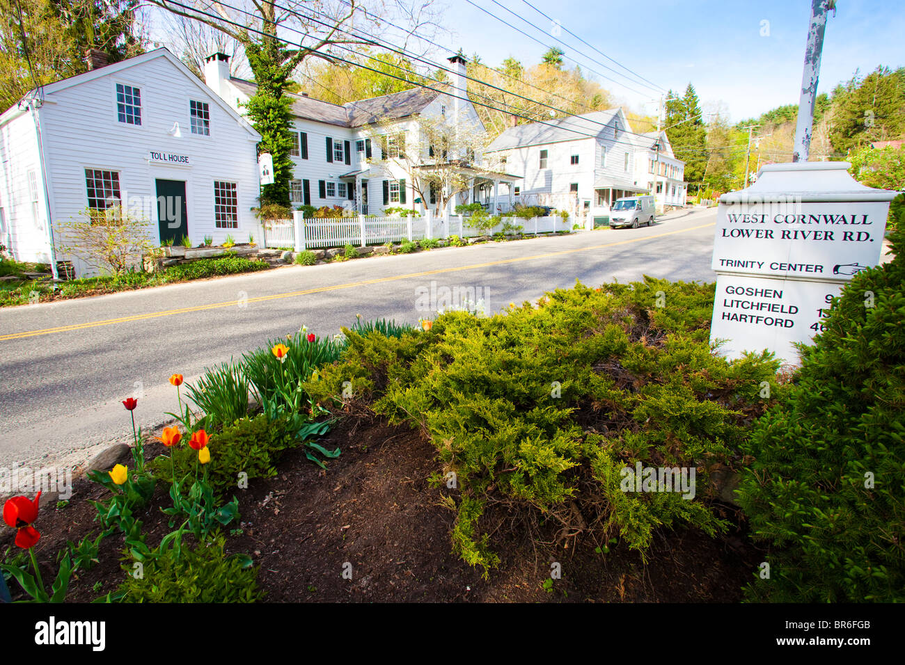 Paese strada attraversa West Cornwall Connecticut. Foto Stock