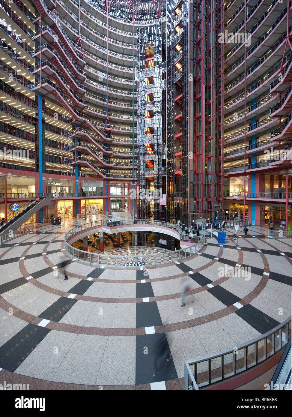 Alta risoluzione panorama verticale del James R Thompson Center, Chicago, Illinois, Stati Uniti d'America Foto Stock