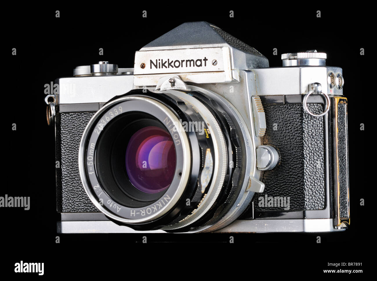 Fotocamera Nikkormat, isolato su nero Foto Stock