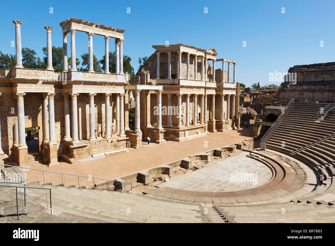 Il teatro romano costruito nel I secolo A.C.; Merida, provincia di Badajoz, Spagna Foto Stock