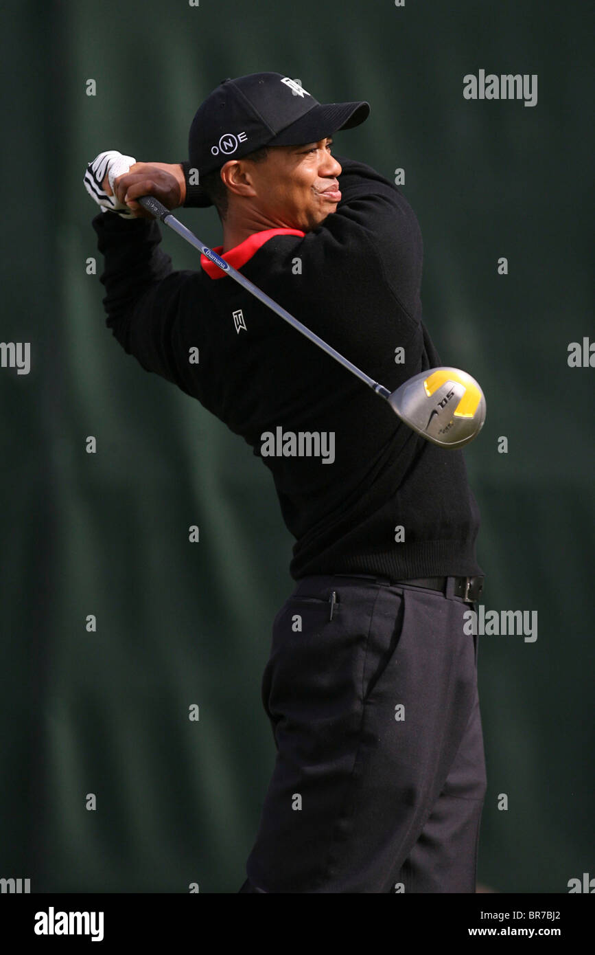 Tiger Woods gioca a golf Foto Stock