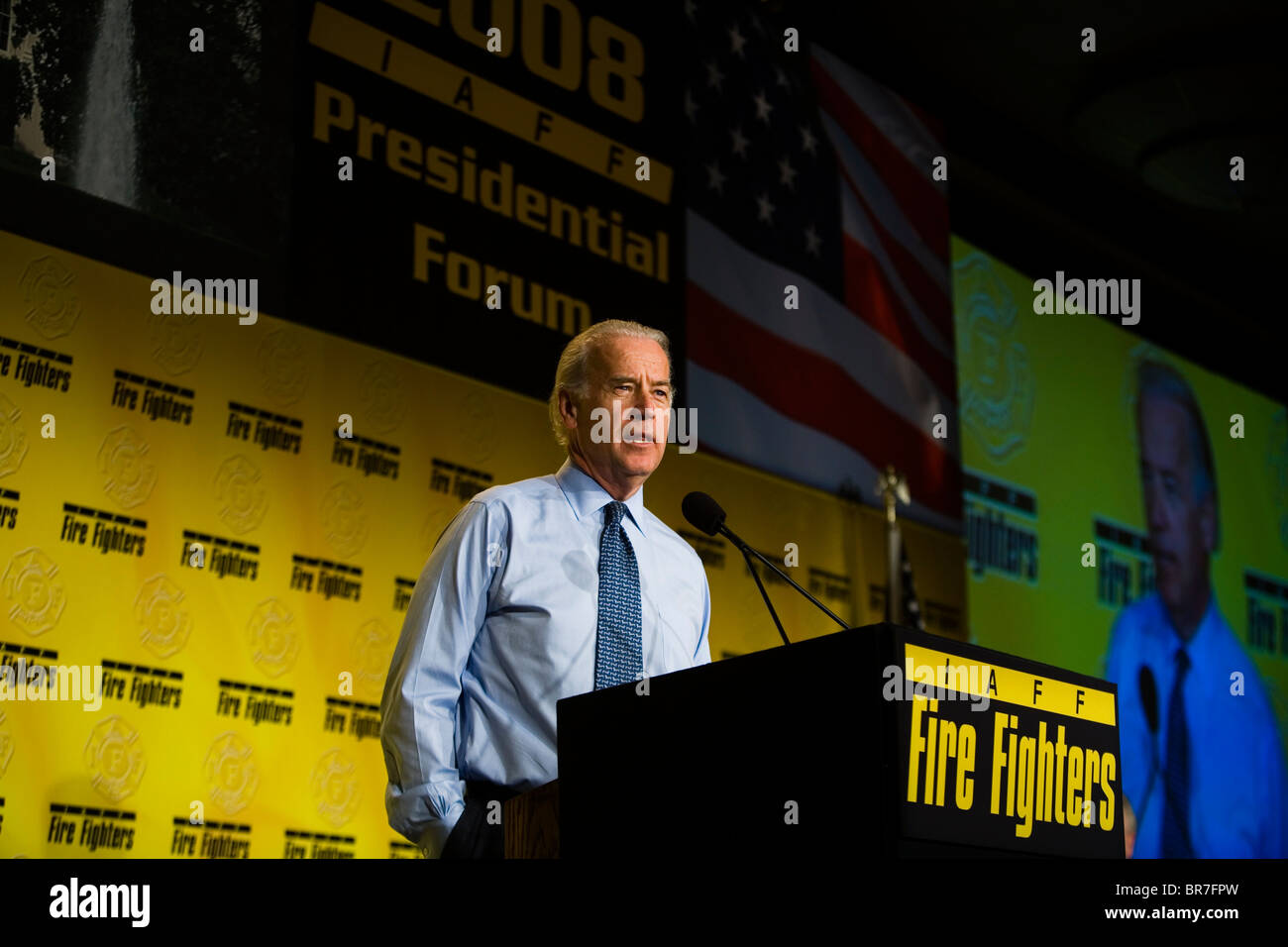 Presidential hopefuls parlare in un forum bipartisan ospitata dalla Associazione Internazionale dei Vigili del Fuoco Foto Stock