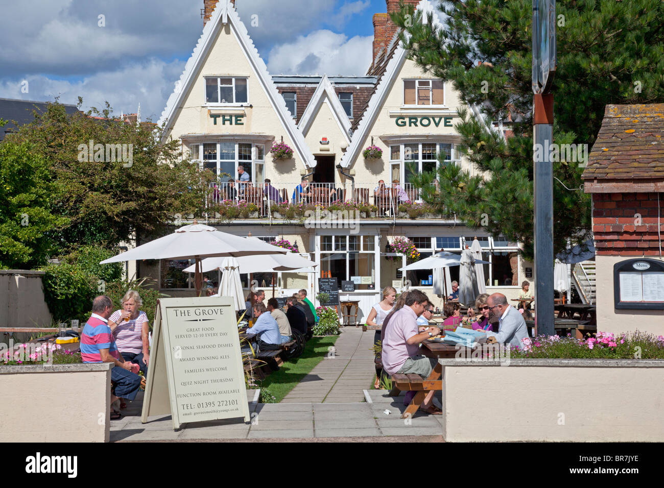 Il Grove pub di fronte al mare a Exmouth, Devon Foto Stock