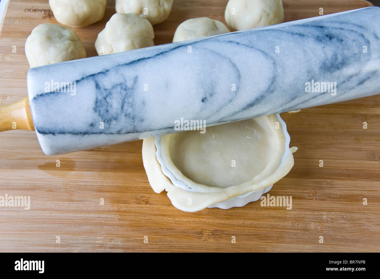 In casa base di pastafrolla per torta per la cottura Foto Stock