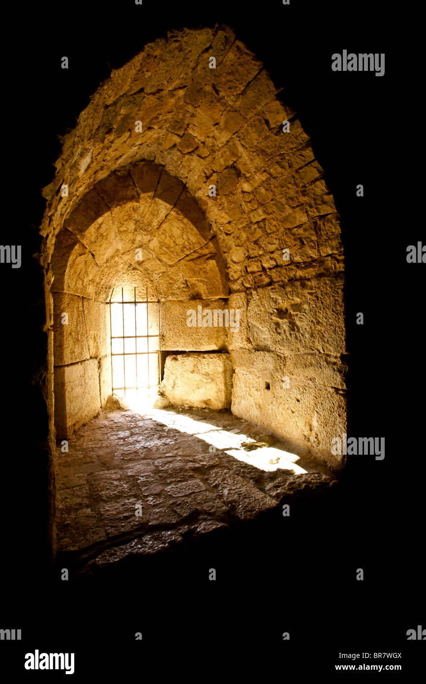 Arco in pietra al castello di Ajlun, Ajlun Giordania Foto Stock
