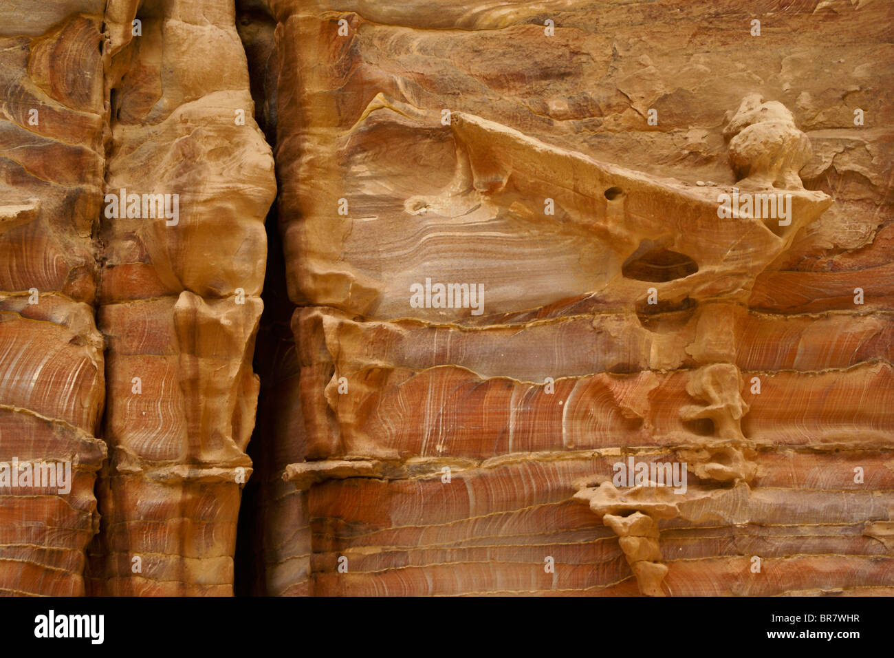 Patterns in rock variegato, Petra, Giordania Foto Stock