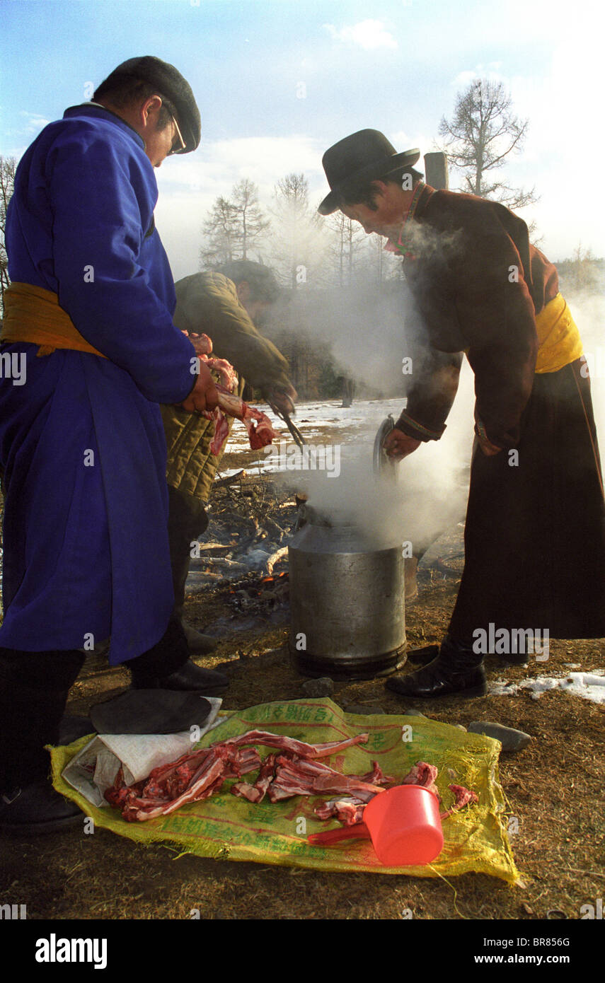 Pressione cuoci-Mongolia mongolie Mongolie abito tradizionale nativi Foto Stock