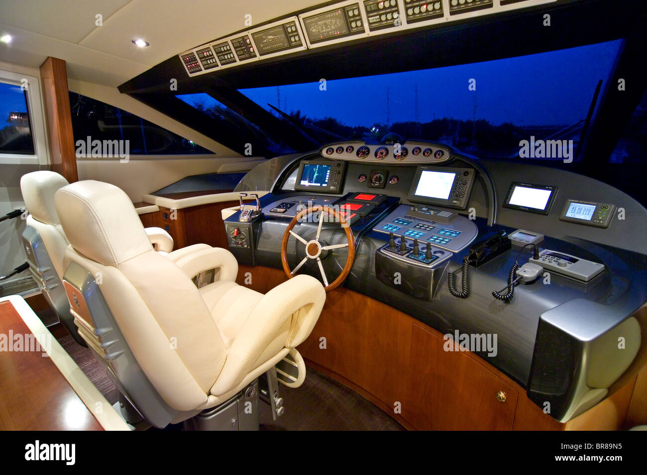 Interno di un moderno motoryacht. Foto Stock