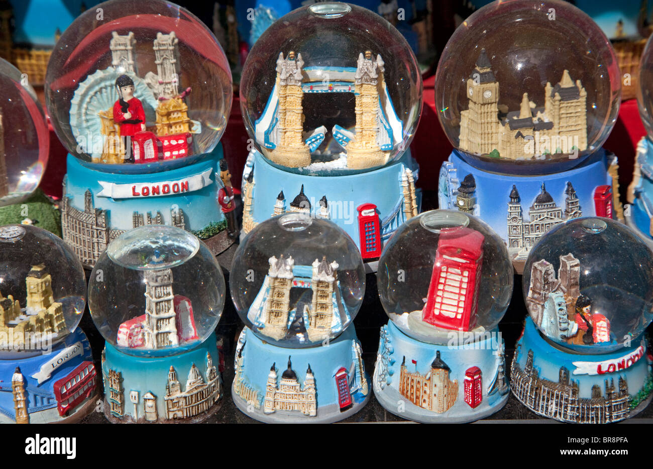 Snow Globe a Londra negozio di souvenir Foto Stock