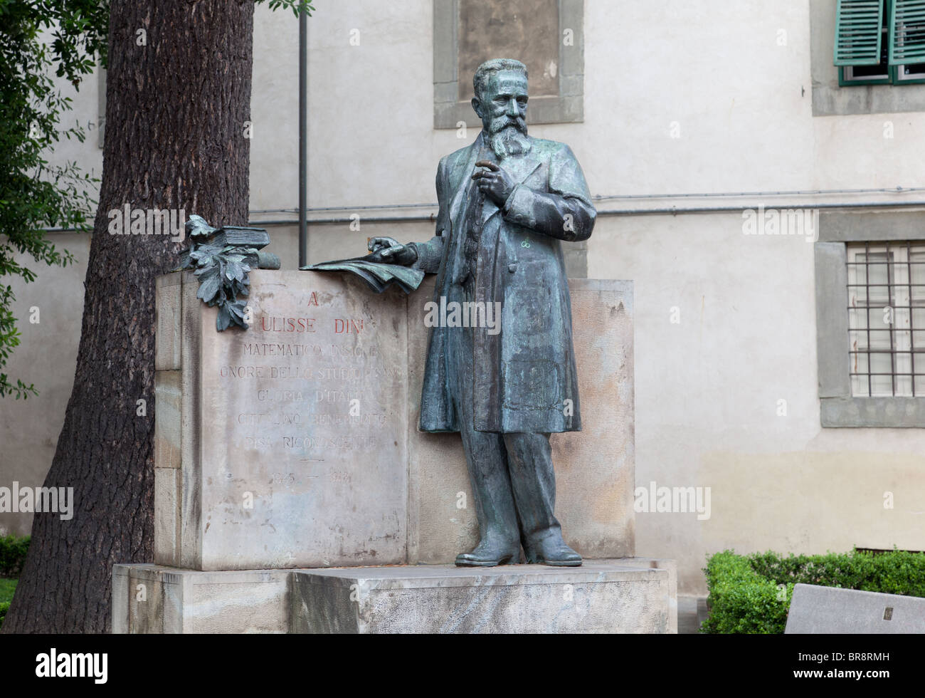Statua di matematico Ulisse Dini nella Piazza di Cavalieri, Pisa, Italia Foto Stock