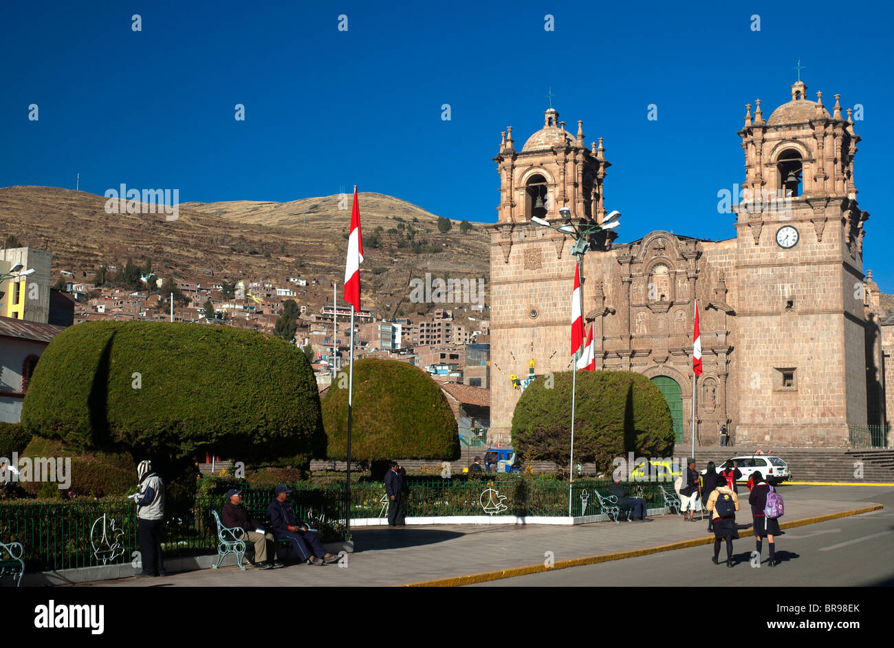 Barocca cattedrale cattolica, Basilica di San Carlo Borromeo, su Plaza de Armas, Puno, Perù. Foto Stock