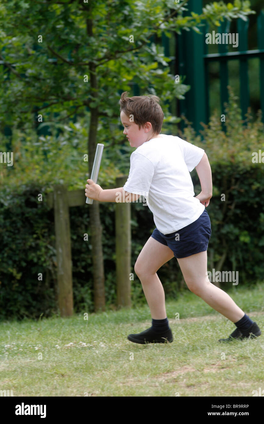 Scuola Sport giorno - la gara di relè Foto Stock