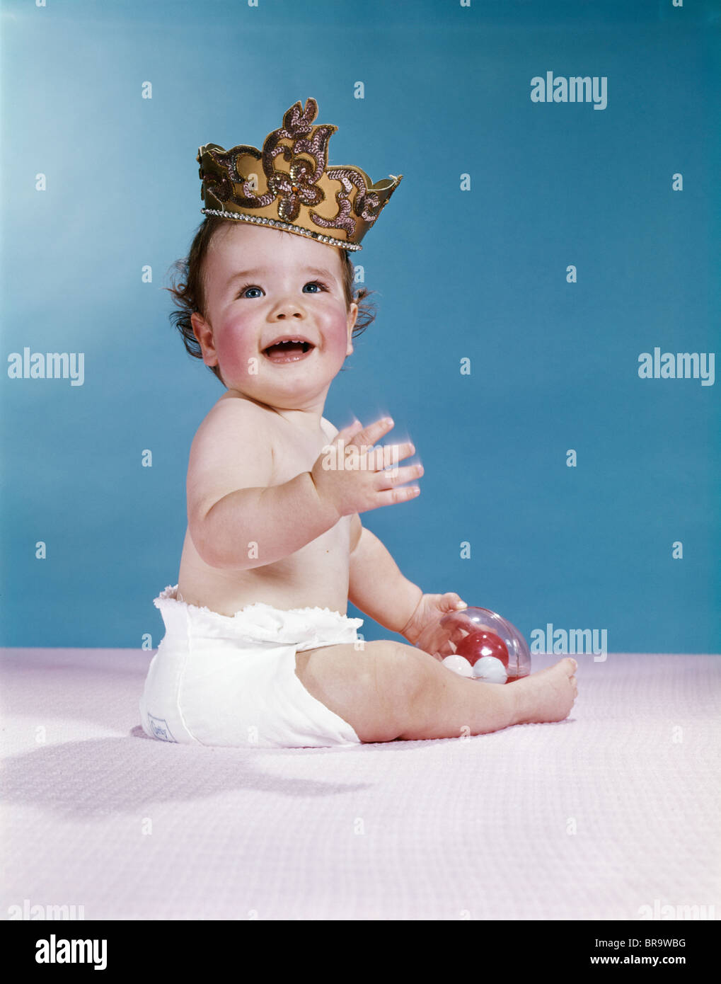 Corona bambino immagini e fotografie stock ad alta risoluzione - Alamy