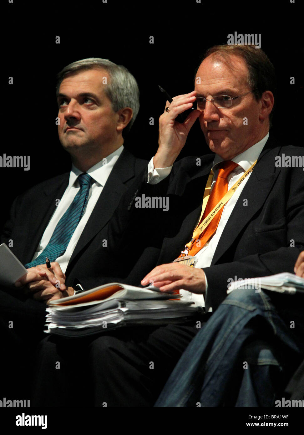 CHRIS HUHNE MP & SIMON HUGHES MP liberale Partito Democratico 21 settembre 2010 la AAC LIVERPOOL ENGLAND Foto Stock