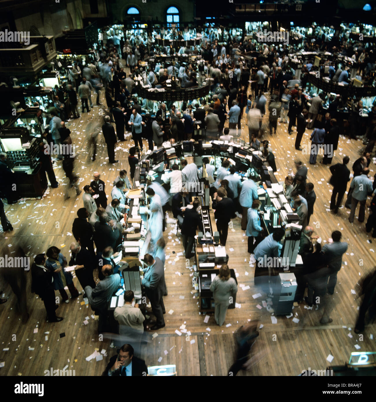 Negli anni ottanta la negoziazione interna pavimento del New York Stock Exchange Foto Stock
