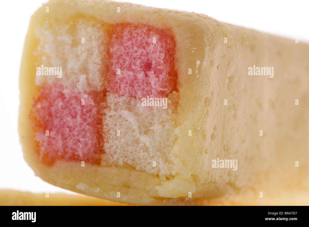 Sezione trasversale della mini torta di battenberg Foto Stock